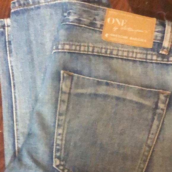 One Teaspoon Awesome Distressed Baggies Jeans - Picture 12 of 13